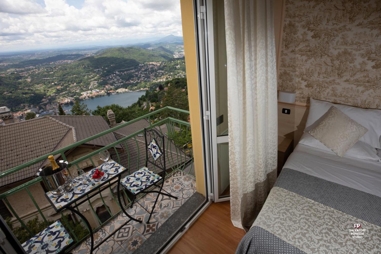 Hotel Vista Lago Brunate Exterior photo